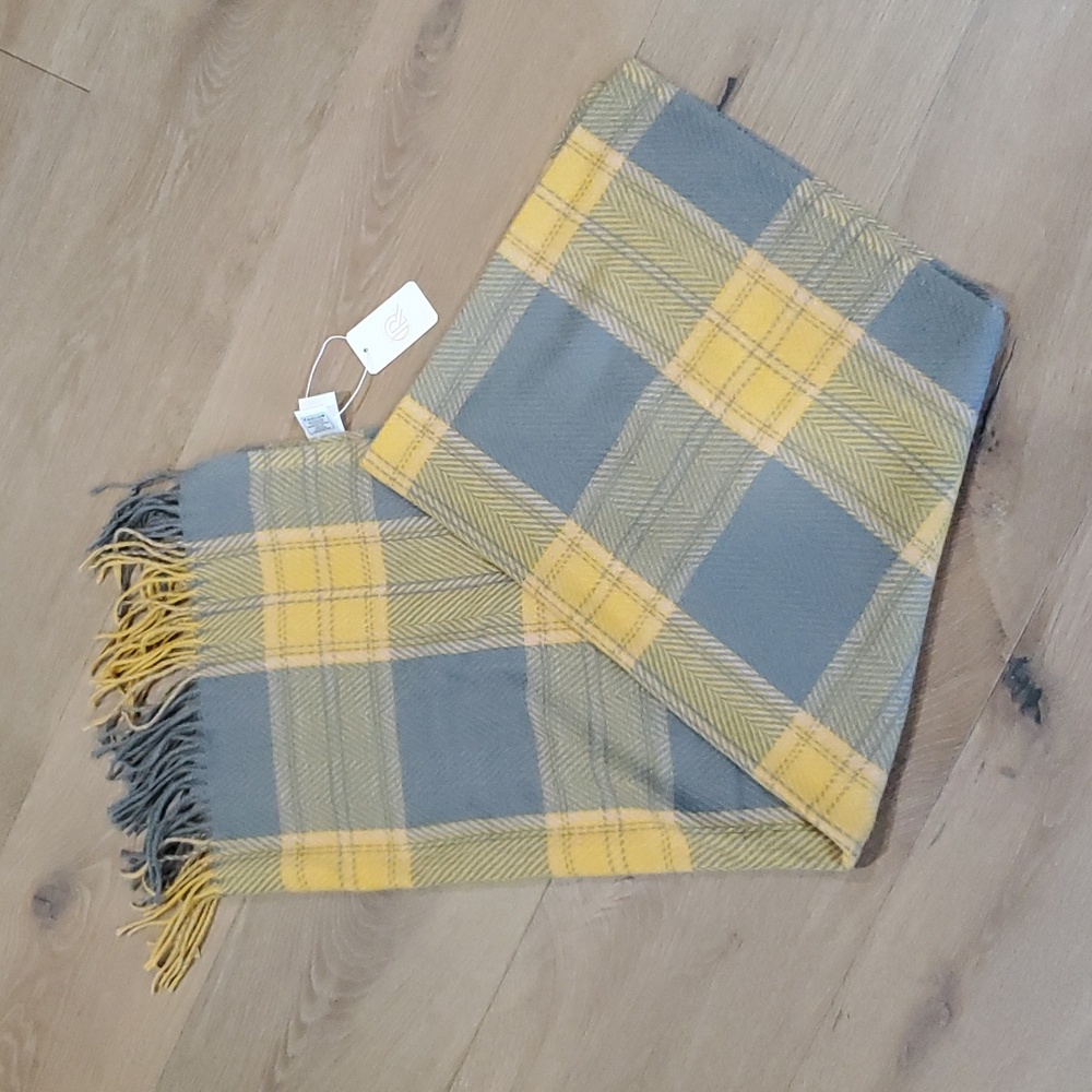 NWT Yellow & Grey Scarf 26" x 72"